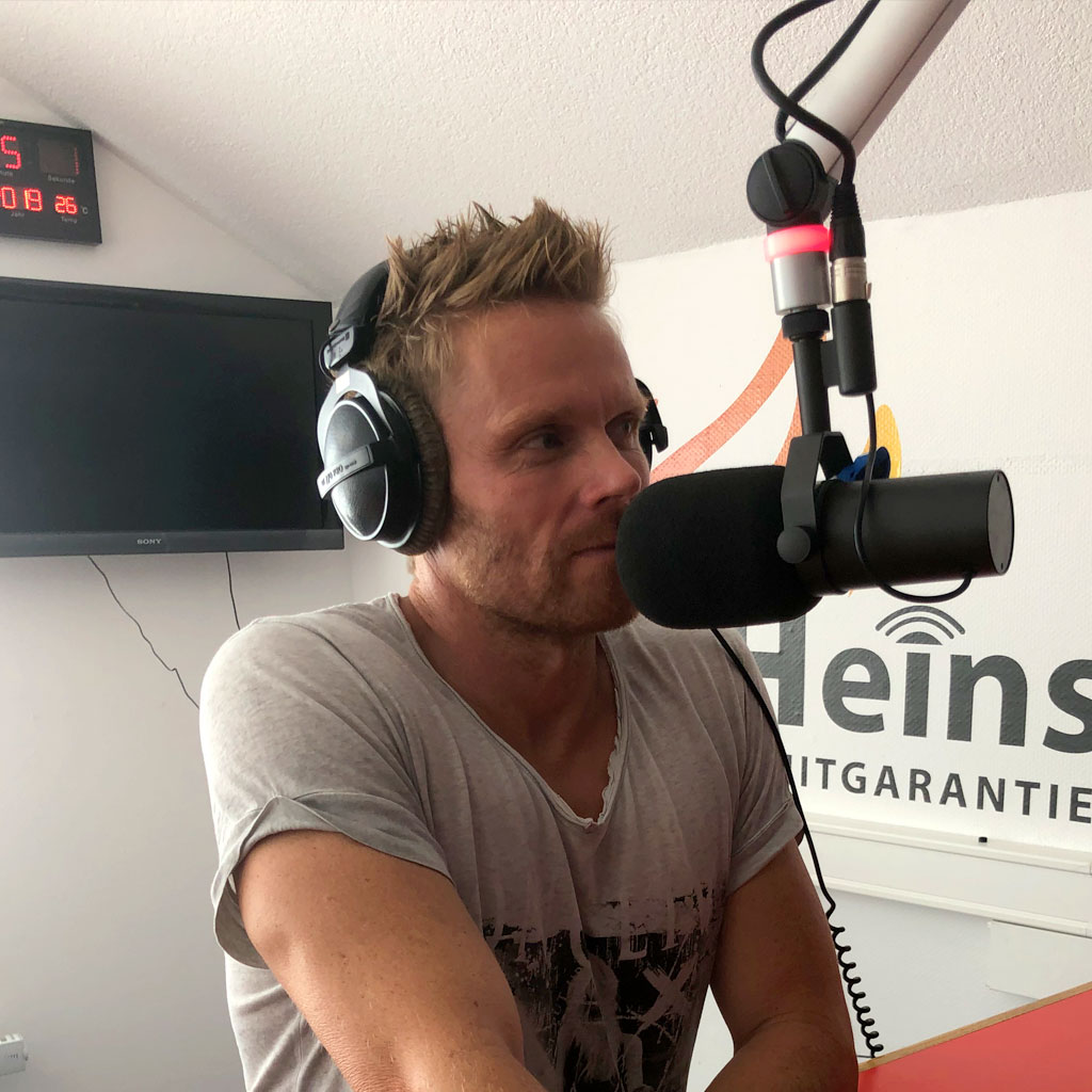 Heiko Bengs im Studio von Radio BHeins